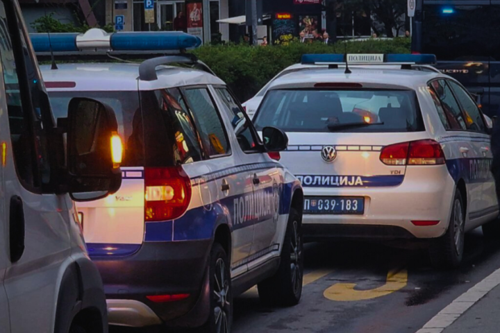 PLJAČKA KLADIONICE U BEOGRADU: Brzom akcijom policije uhapšeni naoružani muškarci