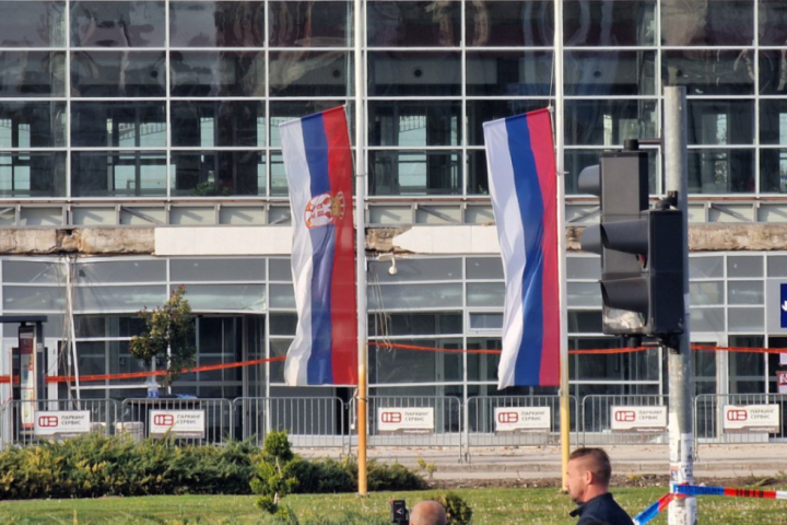 Jednoj od osumnjičenih za pad nadstrešnice ukinut pritvor, produžen za devet osoba