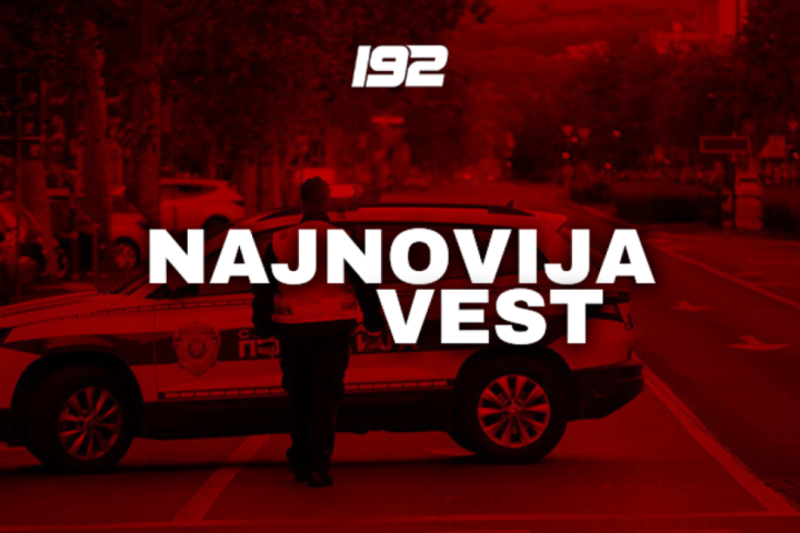 Ovako izgleda tramvaj koji je iskočio sa šina u Beogradu: Uleteo u staklenu zgradu