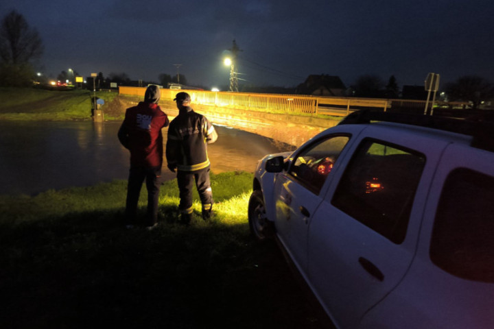 POPLAVE U SRBIJI: Oglasio se MUP, na terenu pripadnici sektora za vanredne situacije