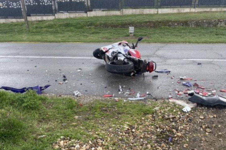 Teška nezgoda kod Kovina, povređeno dvoje na motoru
