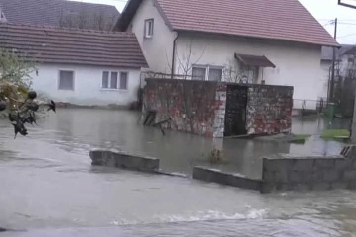 Stabilizuje se situacija u Republici Srpskoj, ukidaju se vanredne mere zbog poplava