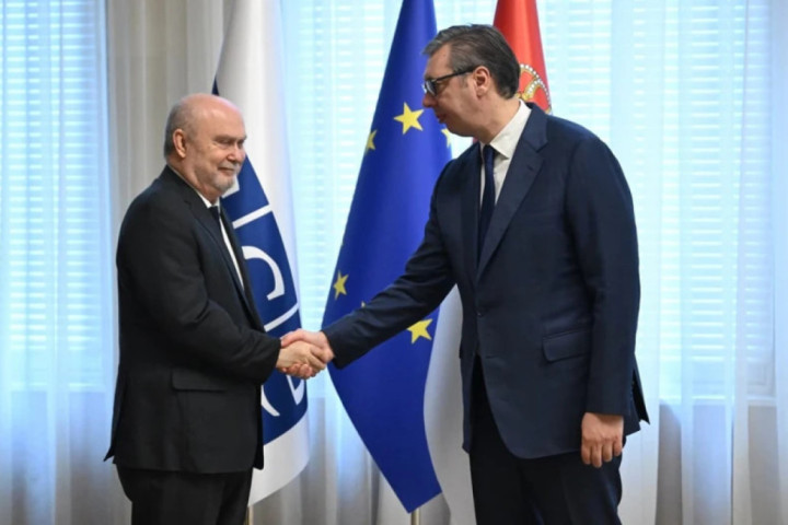 Vučić sa Sinirliogluom: Dobar razgovor o ključnim pitanjima o saradnji Srbije i OEBS