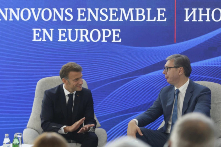 Vučić u sredu u Parizu na poziv francuskog predsednika Emanuela Makrona
