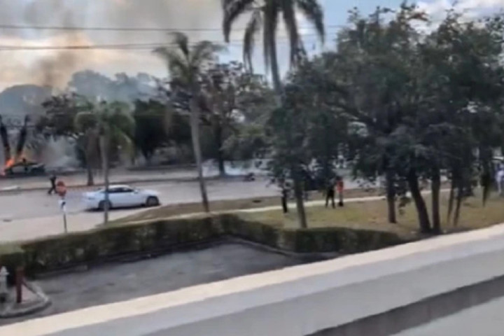 Florida: Srušio se avion, građani prijavljuju gust dim u blizini aerodroma