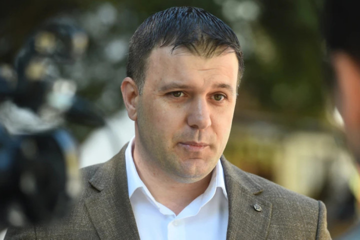 Husein Memić: Sutra na šalterima Pošte Srbije počinje prijava za vaučere za odmor u Srbiji