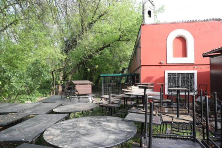 Eksplozivna naprava bačena iza restorana, restoran Milošev konak radi normalno