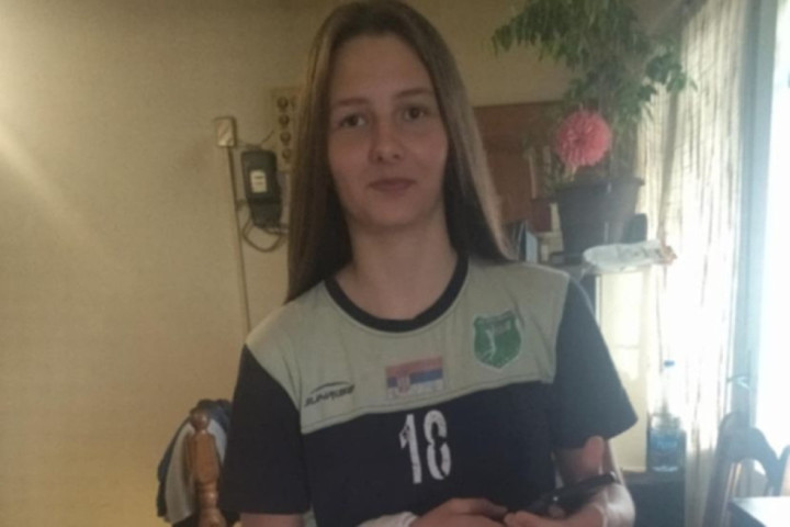 Petnaestogodišnja devojčica nestala u Novim Banovcima: U ponedeljak otišla u školu, ali se iz nje nije vratila