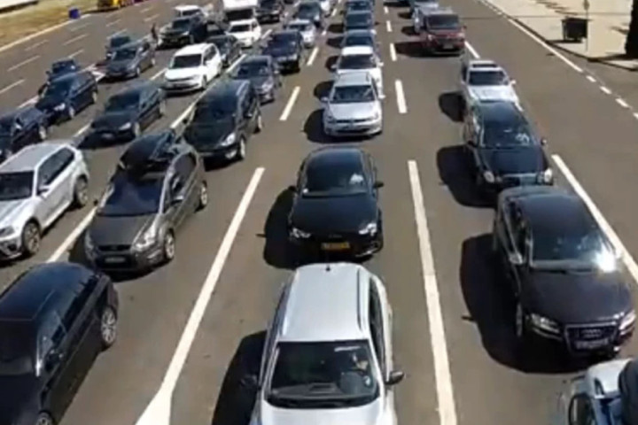 Intenzitet saobraćaja na Milošu Velikom povećan, bez zadržavanja u Pakovraću