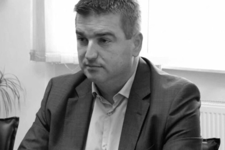 Sutra dan žalosti u Doboju, zbog smrti poslanika Todorovića