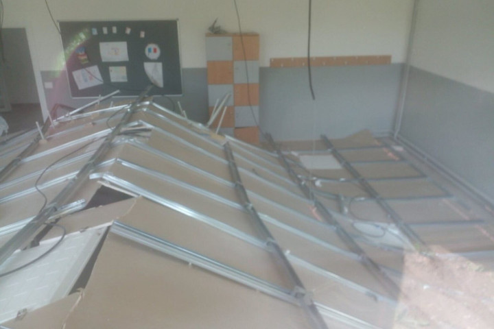 U osnovnoj školi kod Rače pao plafon, đaci vraćeni kućama