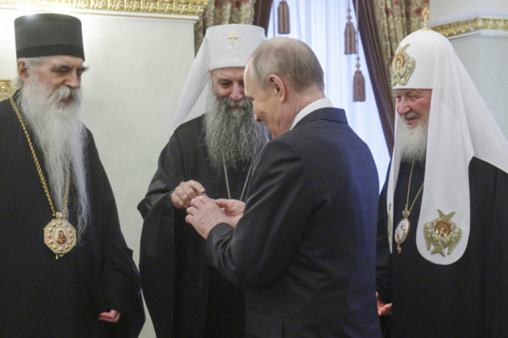 Patrijarh srpski Porfirije sa Putinom: Saveznički odnosi sa Srbijom najtopliji i najbliži