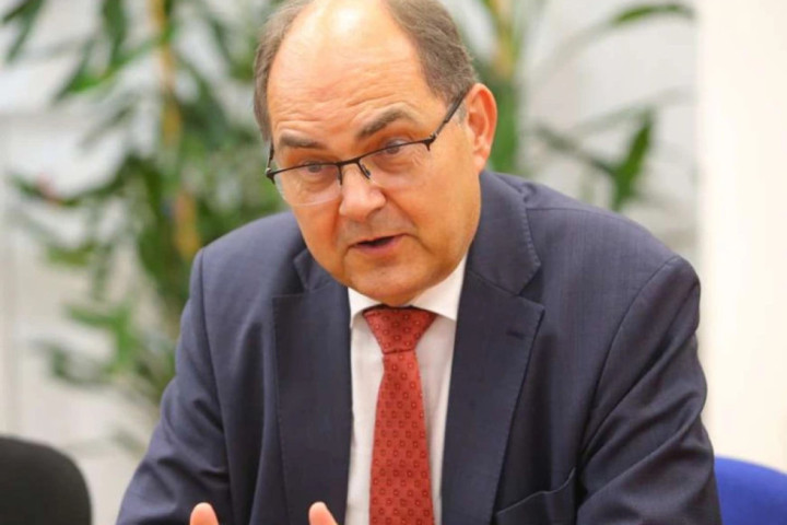 Šmit blokirao finansiranje SNSD i US iz budžeta “Novac se preusmerava na račun Centralne banke BiH”