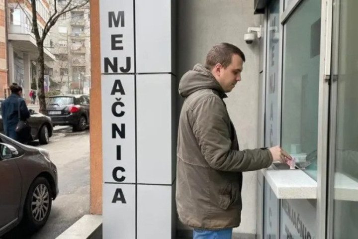Danas vas u menjačnicama čeka ovaj srednji kurs dinara