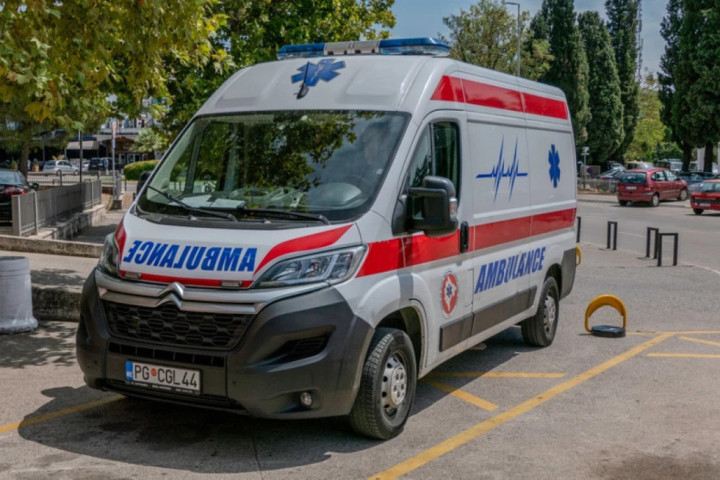 Berane: Muškarac poginuo vozeći kvad na šumskom putu