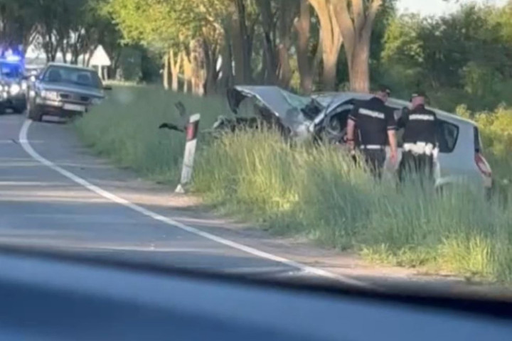 U teškoj saobraćajnoj nezgodi na putu Sombor- Apatin poginula jedna osoba