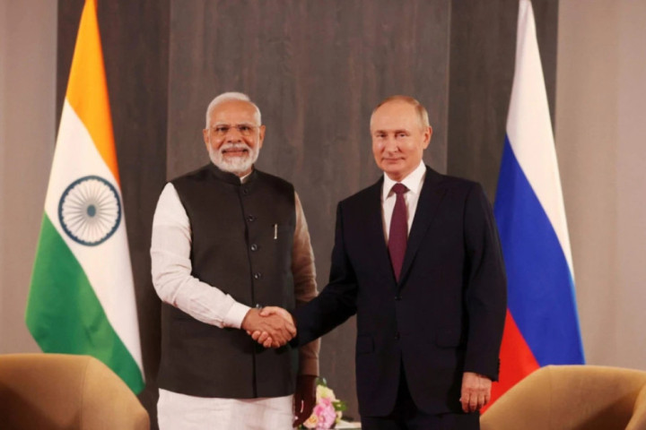 Putin i Modi razgovarali telefonom: Naši odnosi se razvijaju dinamično u svim pravcima