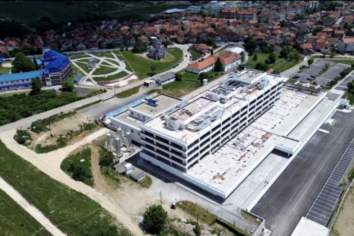 Zavirili smo u novi Zdravstveni centar u Prokuplju: Najsavremenije prostorije i oprema na 35.000 kvadrata (VIDEO)
