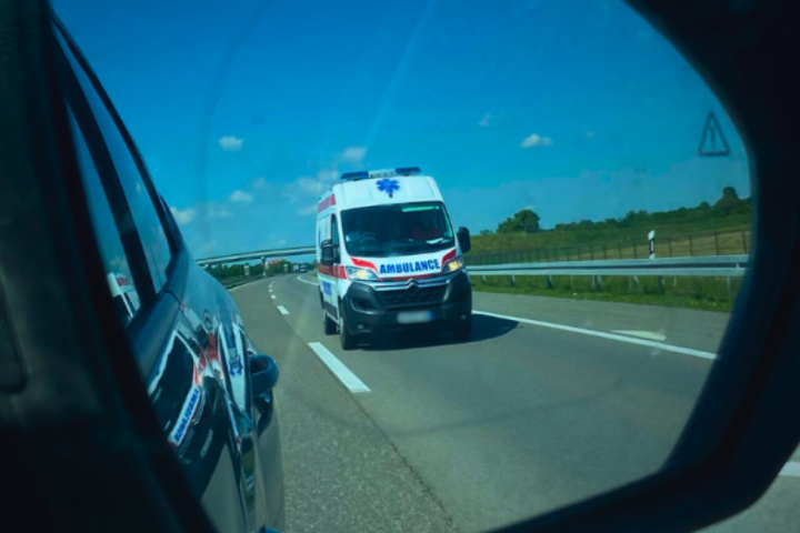 Teška saobraćajna nezgoda u selu Lužnice kod Kragujevca: Jedna osoba poginula