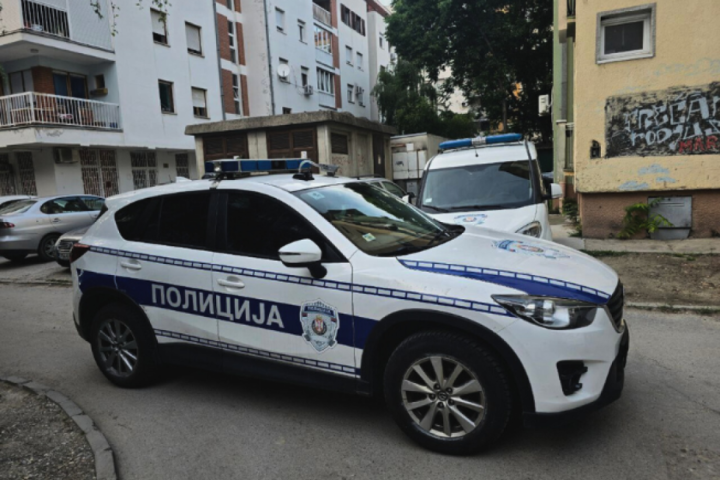 Privedeni mladić (22) i maloletnik iz Ćuprije: Osumnjičeni za držanje i nošenje oružja i ometanje službenog lica