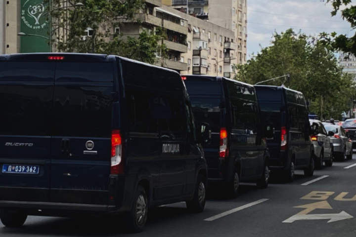 Obračun u parku: Napadnuta četvorica momaka, jedan je maloletan, dvojica prevezena u Urgentni centar
