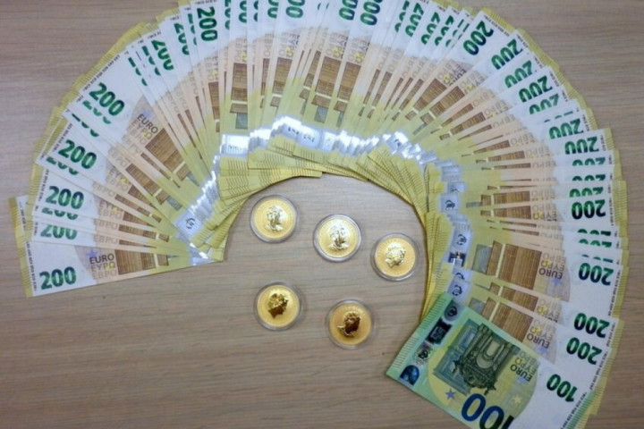 Na graničnom prelazu Batrovci otkriveno zlato i devize u vrednosti od oko 55.000 evra