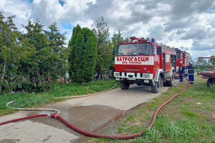 Veliki požar u Paragama: Izgorela dva pilićarnika od 400 kvadrata