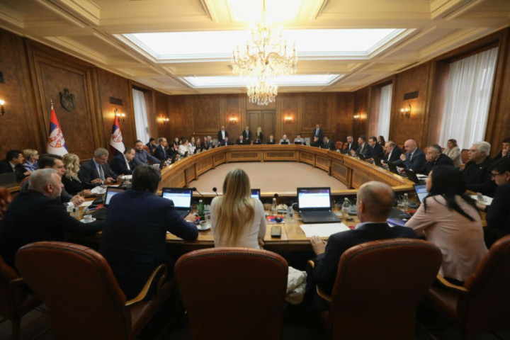 Vlada Srbije usvojila program podrške opštinama sa negativnim demografskim kretanjima