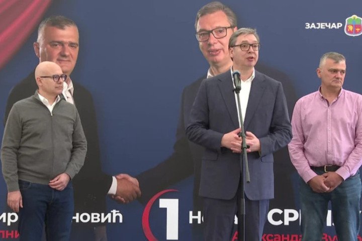 Vučić najavio prevremene izbore