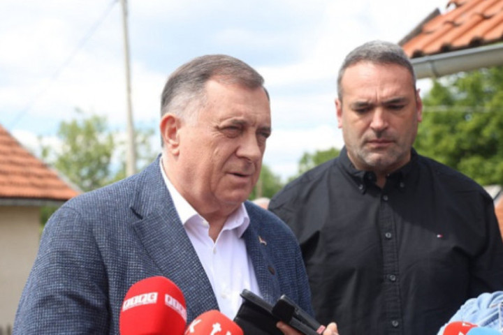 Dodik: Velika Britanija želi da napravi deponiju migranata od BiH