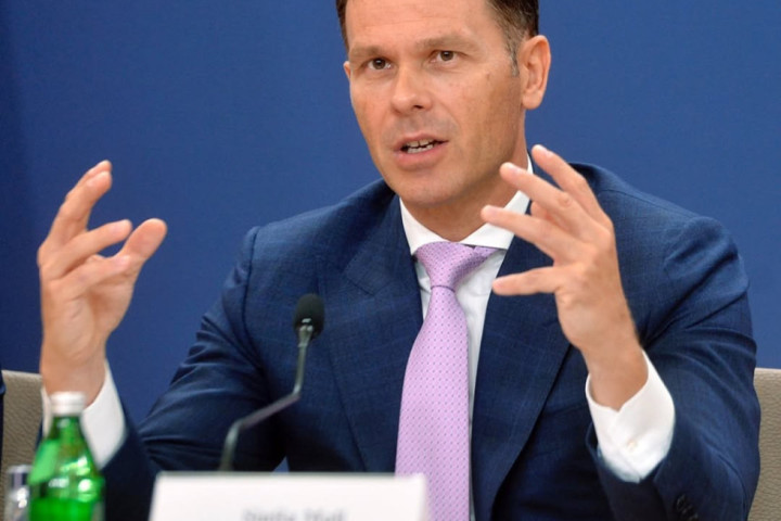 Sutra i preksutra na račun ležu veće plate: Ministar Mali najavio povišice u ova tri sektora