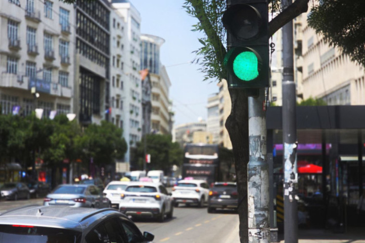 JKP "Parking servis" - Apel vozačima da uklone vozila sa trase Beogradskog maratona