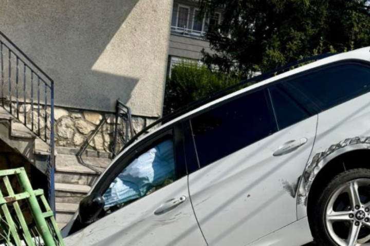 Saobraćajna nezgoda u Novom Pazaru: Žena zadobila teške telesne povrede