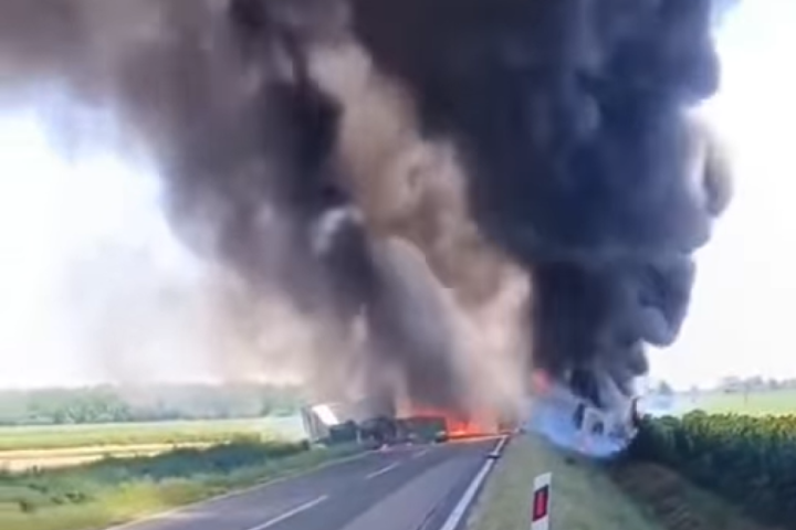 STRAVIČNA NEZGODA U BLIZINI PRELAZA ŠID: Gore šleperi, ima stradalih