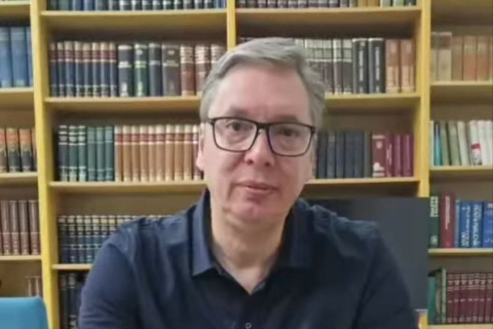 VUČIĆ SE HITNO OGLASIO: "Preklinjem vas očinski"