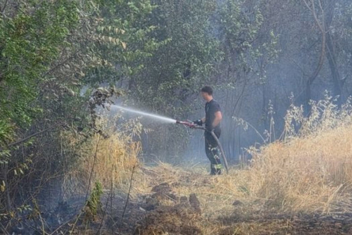 Na području AP KiM prijavljen 41 požar, 14 još aktivno