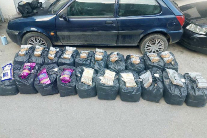 Niš: Policija u automobilu pronašla 200 kilograma rezanog duvana, osumnjičeni uhapšen