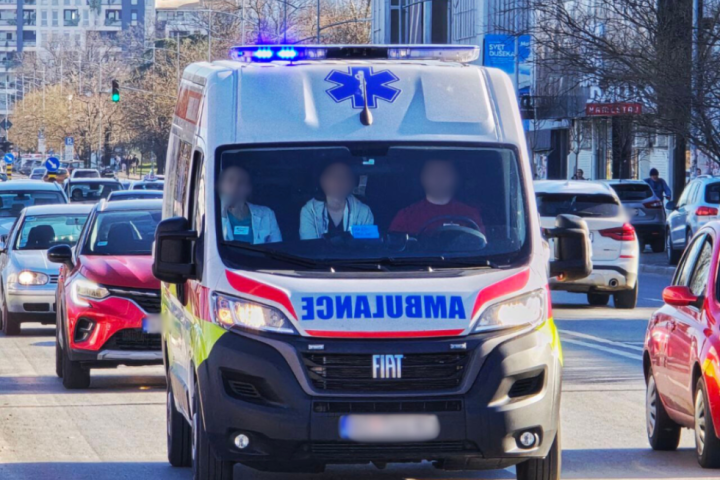 Tragedija kod Prijepolja, jedna osoba poginula nakon pada sa prikolice traktora