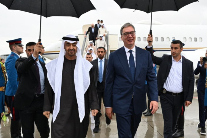 Vučić dočekao Mohameda bin Zajeda: Sa takvim prijateljem želimo da delimo budućnost