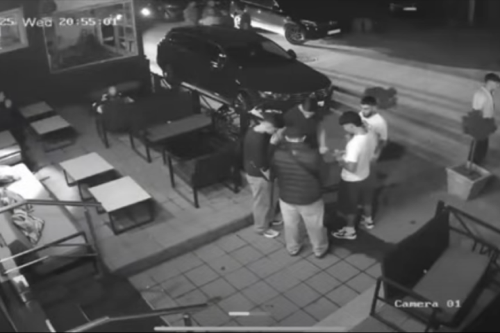 Pojavio se snimak masovne tuče i ubadanja u Novom Pazaru (VIDEO)