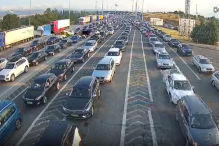 Kakvo je stanje na granicama? Zbog promene vremena važan apel vozačima