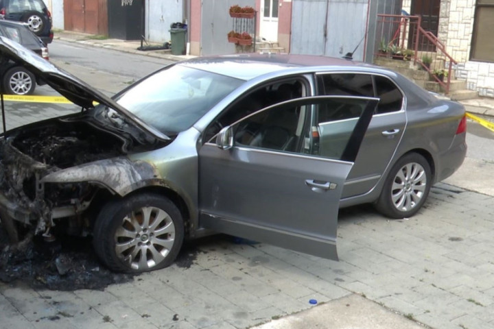 Zapaljen auto Časlavu Sofronijeviću, kandidatu za odbornika Srpske liste u Zvečanu
