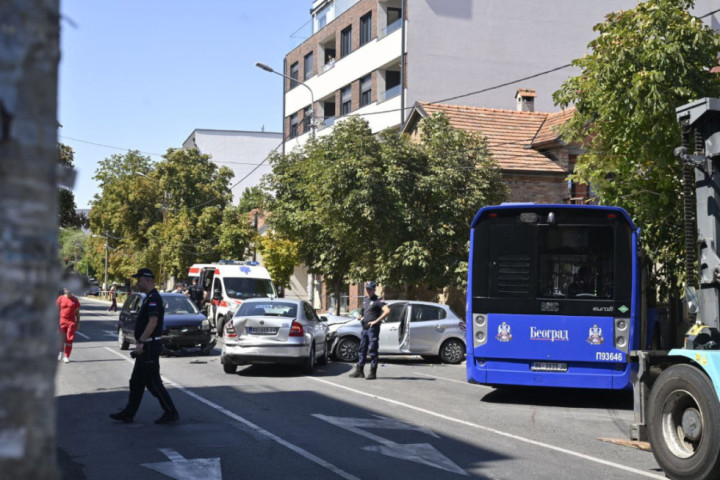 Oglasio se GSP o stravičnoj nesreći u Zemunu: Autobus bio prazan, išao ka okretnici