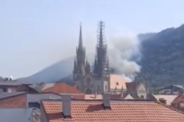 Veliki požar kod Vršačkog brega, izgorele dve vikendice