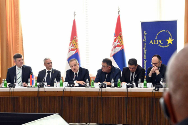Dačić: Policija mora biti most poverenja između građana i države i garant stabilnosti