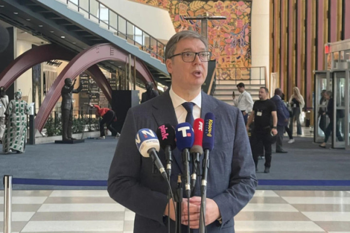Vučić: SAD će od 1. oktobra uvesti sankcije Naftnoj industriji Srbije