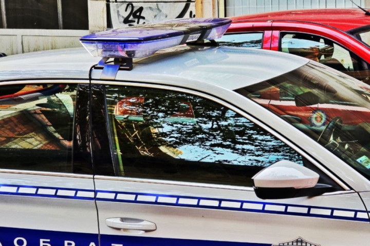 Teška nezgoda na obilaznici kod Novog Pazara, delovi automobila rasuti svuda