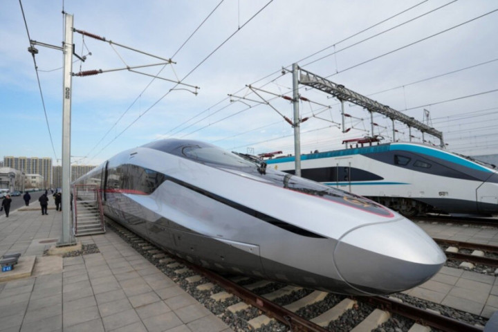 Najbrži voz na svetu CR450 na probnoj vožnji u Kini dostigao brzinu od 453 km/h