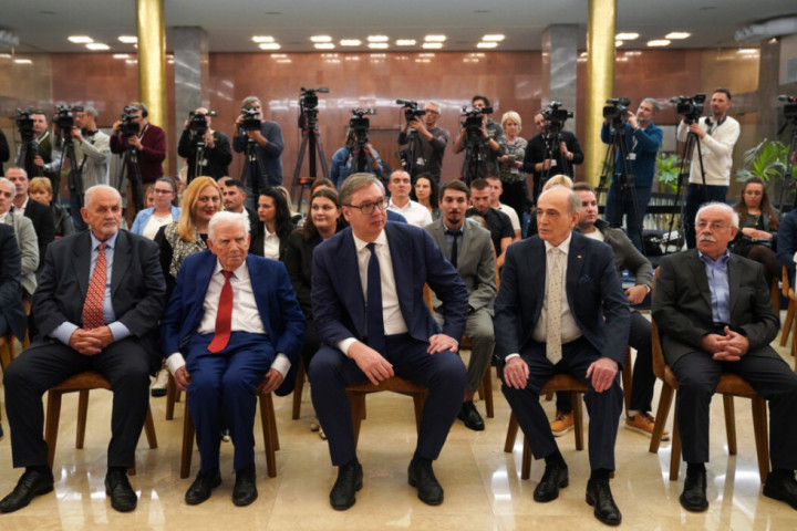 Vučić: Seoske kuće dobilo 4.000 porodica, na selu imamo više dece nego u gradu