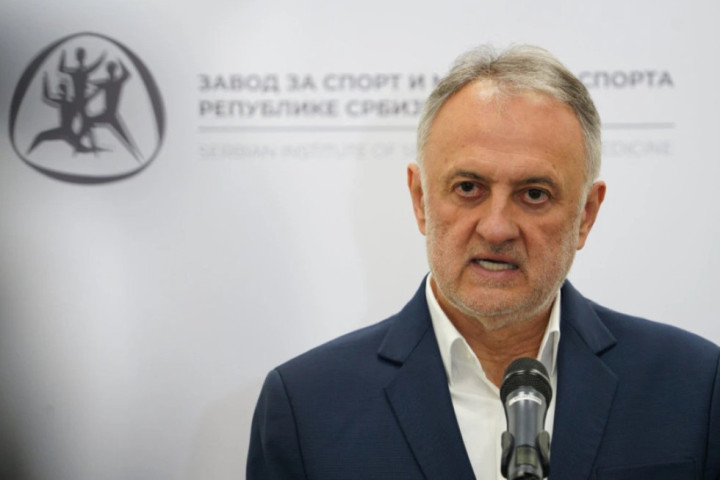 Ministar Gajić o stanju dečaka povređenih u prevrtanju kombija